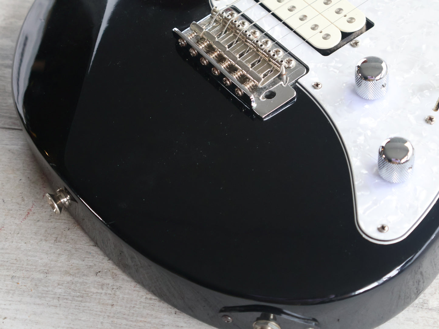 Yamaha Pacifica 012 PAC012BK Electric Guitar (Black)