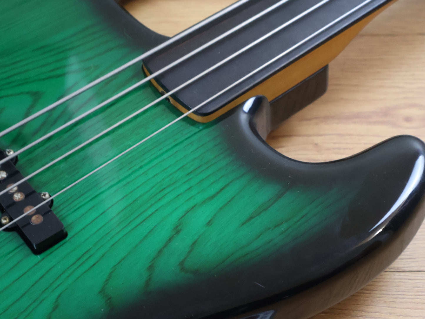 1970's ESP Japan Custom Order Doubleneck Fretless/Fretted Jazz Bass (Green Sunburst)