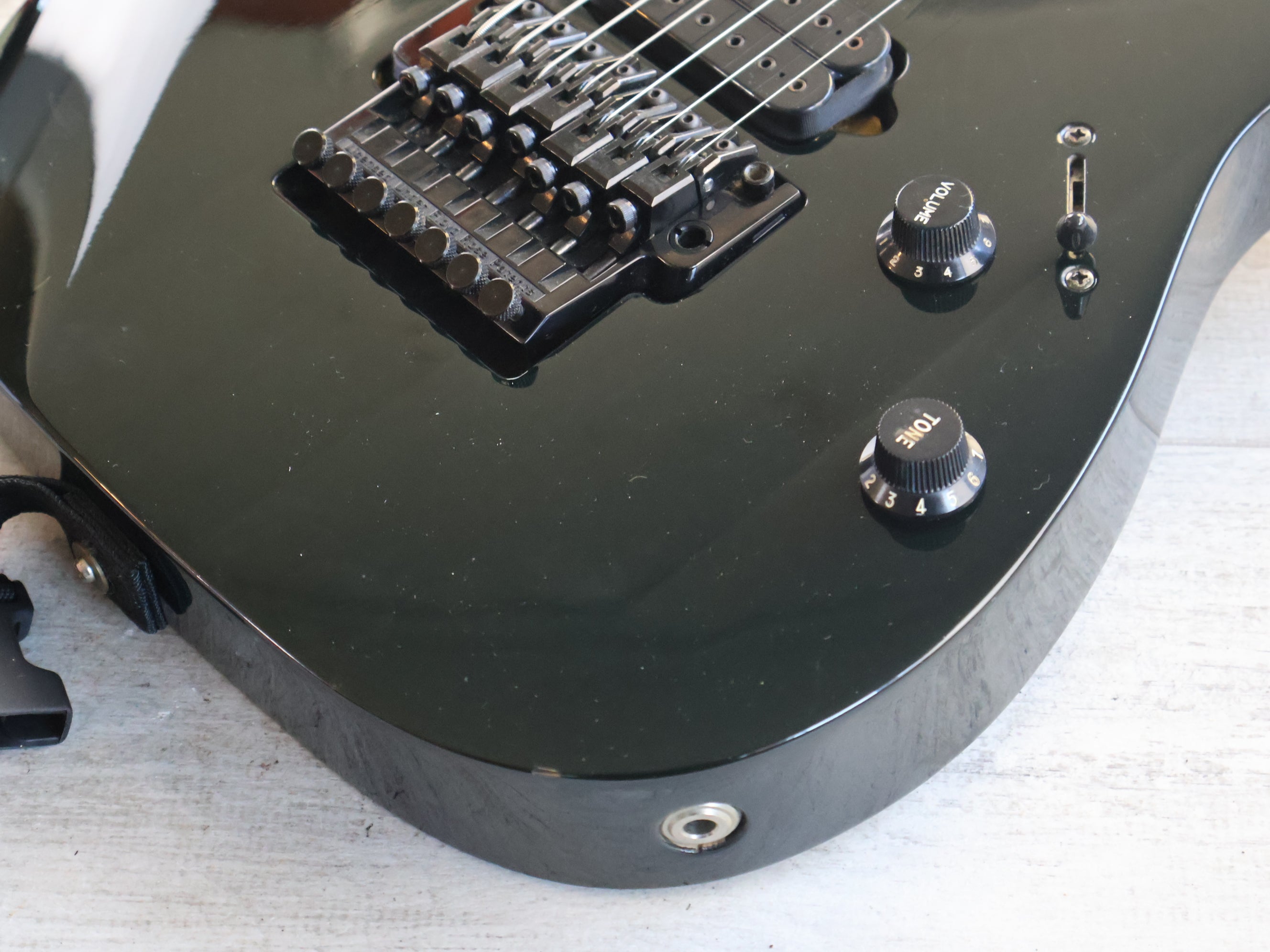 1998 Ibanez Japan RG7620 7-String HH Superstrat (Black) – Cool Old