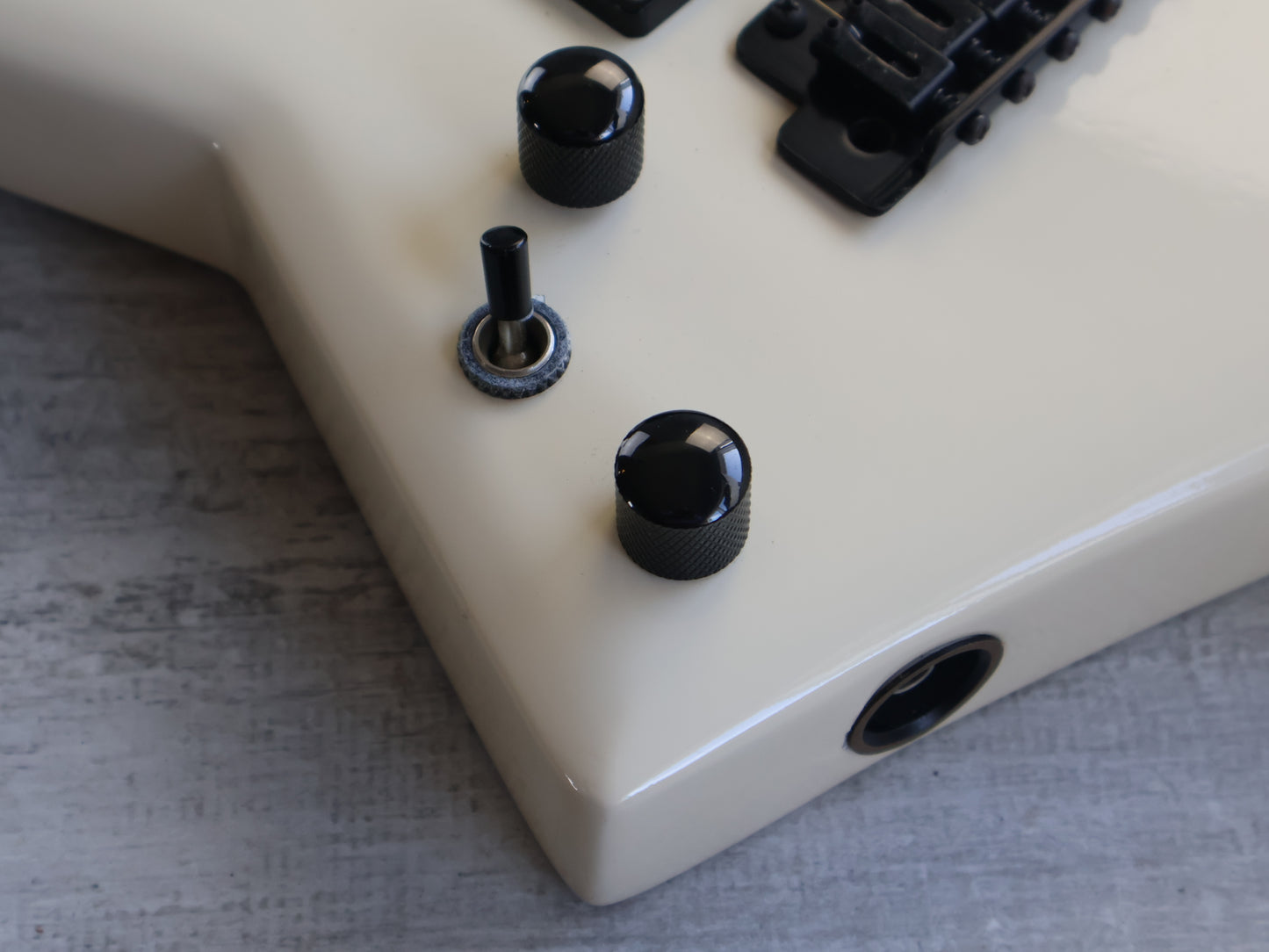 1984 Westone Raider I LH Left Handed Explorer (Black/White)