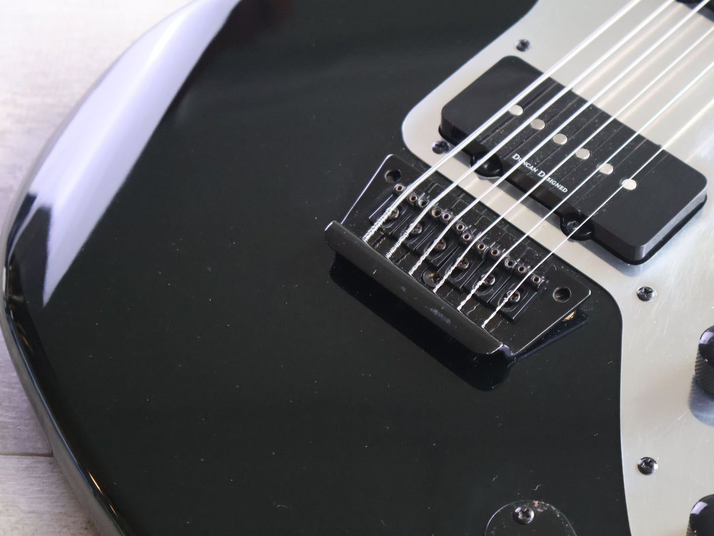 2016 Squier Vintage Modified Baritone Jazzmaster (Black)