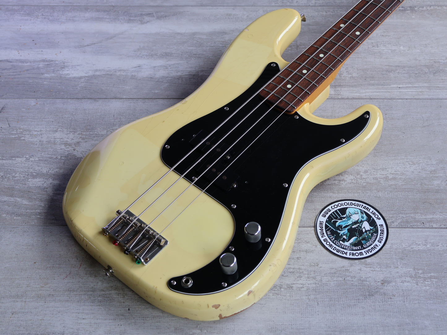 1993 Fender Japan PB70-75 '70 Reissue Precision Bass (Vintage White)