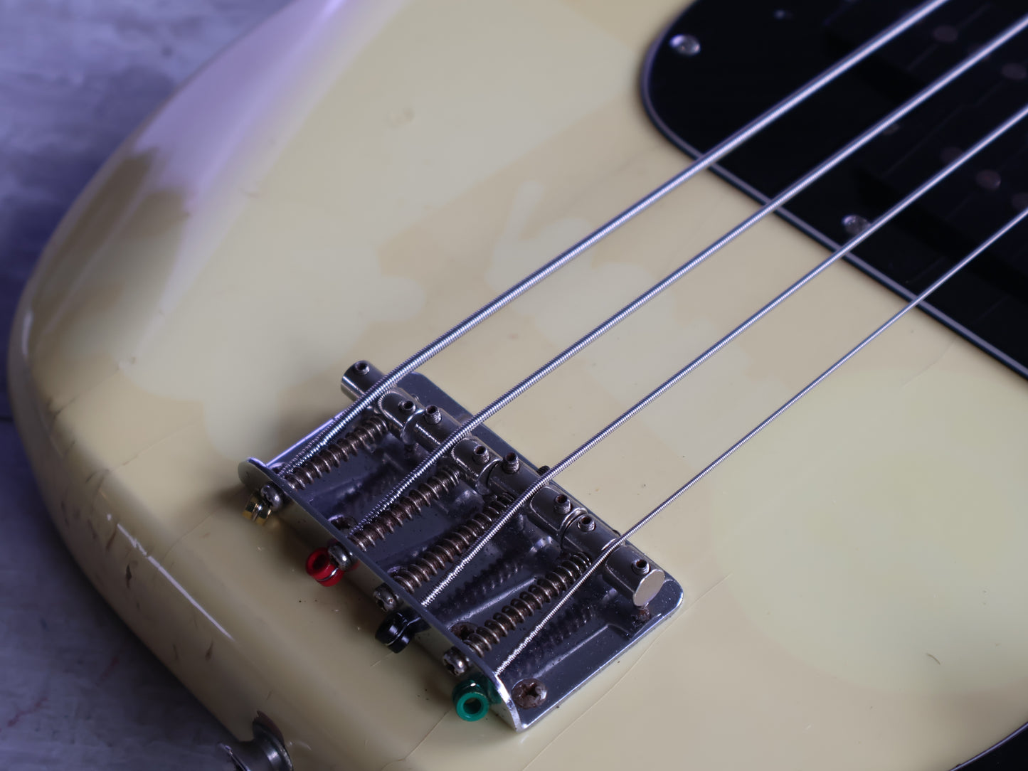 1993 Fender Japan PB70-75 '70 Reissue Precision Bass (Vintage White)