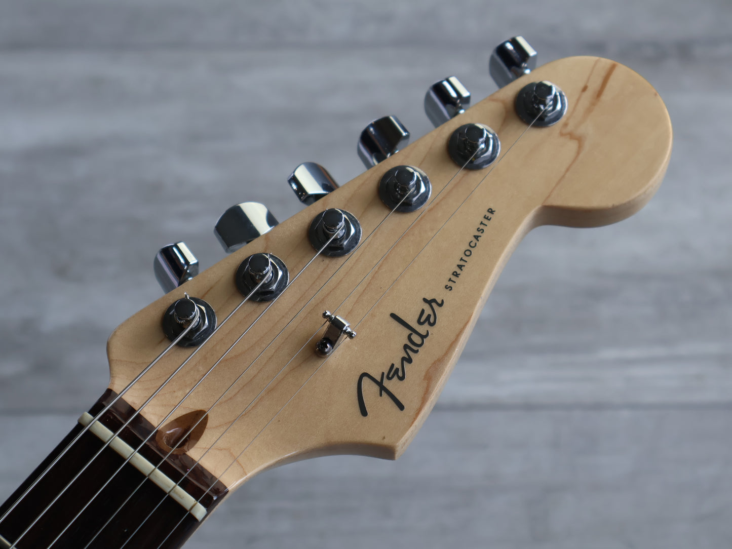 2008 Fender USA American Deluxe Stratocaster (Black)