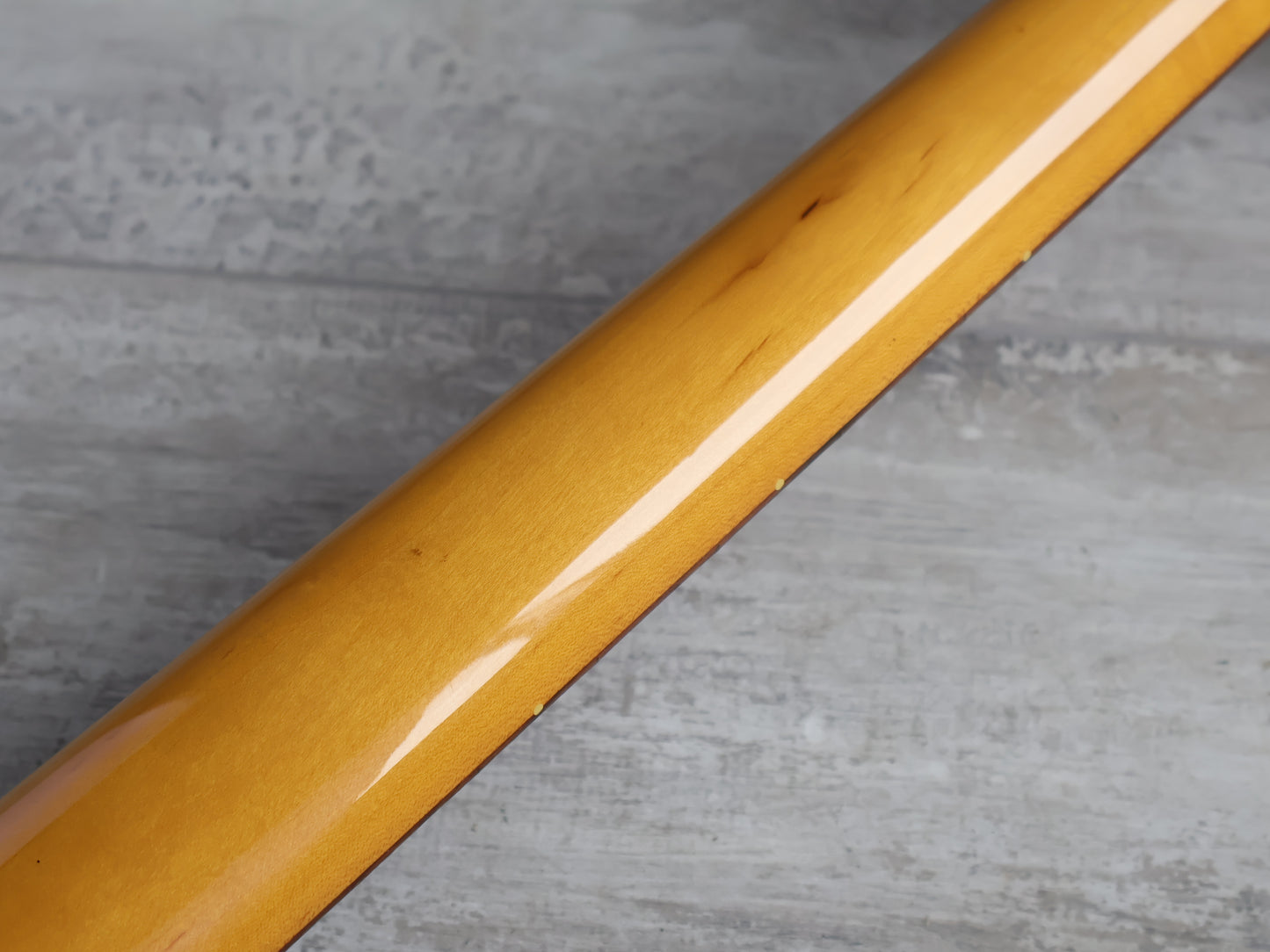 1993 Fender Japan PB70-75 '70 Reissue Precision Bass (Vintage White)