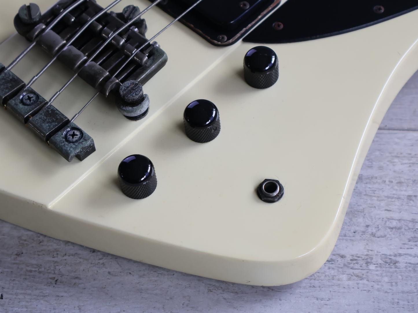 1989 Greco Japan TB-70 Thunderbird Bass (White)