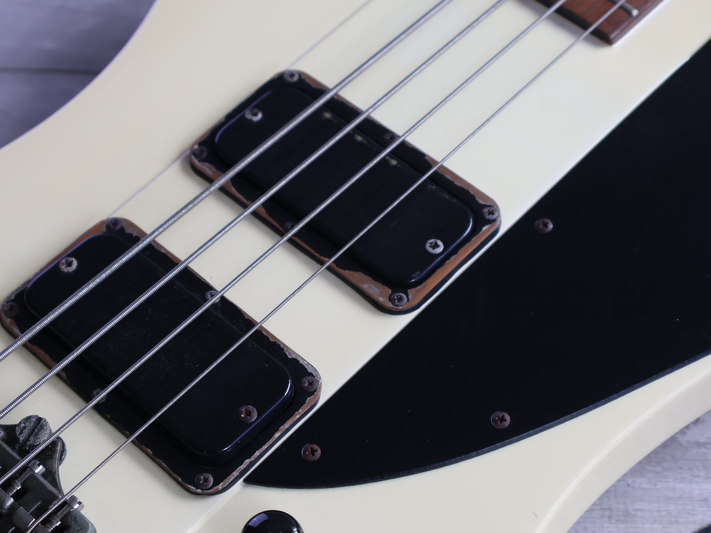 1989 Greco Japan TB-70 Thunderbird Bass (White)