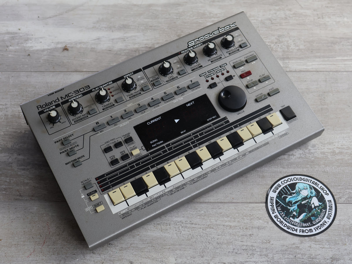 Groove Box Roland Roland MC-303 Groovebox Sequencer – Cool Old Guitars
