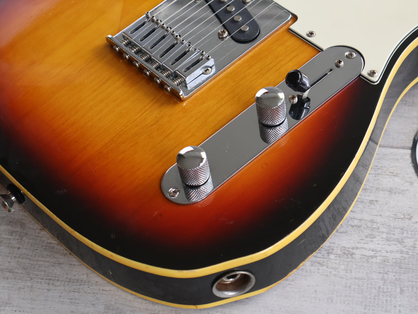 1990 Fender Japan TL62B-650 '62 Reissue Telecaster (Sunburst)