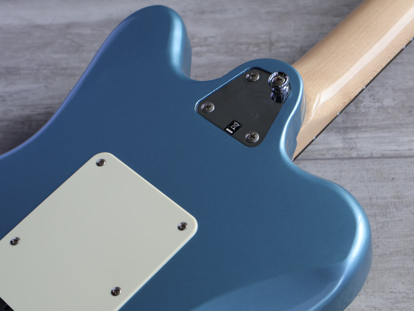 2020 Squier Paranormal Super-Sonic Offset (Ice Blue Metallic)