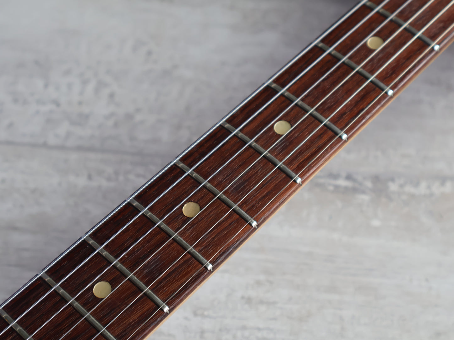1977 Fender USA Mustang (Sunburst)