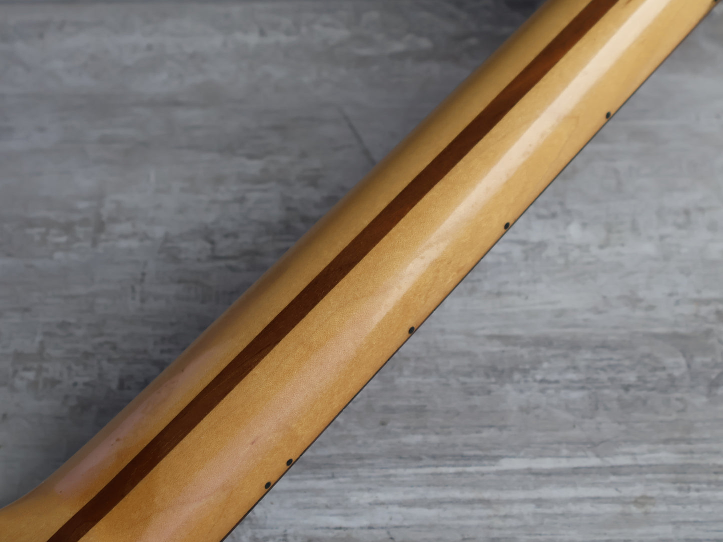 1977 Fender USA Mustang (Sunburst)