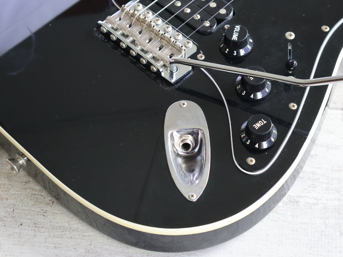2017 Fender Japan AST-M/SSH Aerodyne Medium Scale Stratocaster (Black)