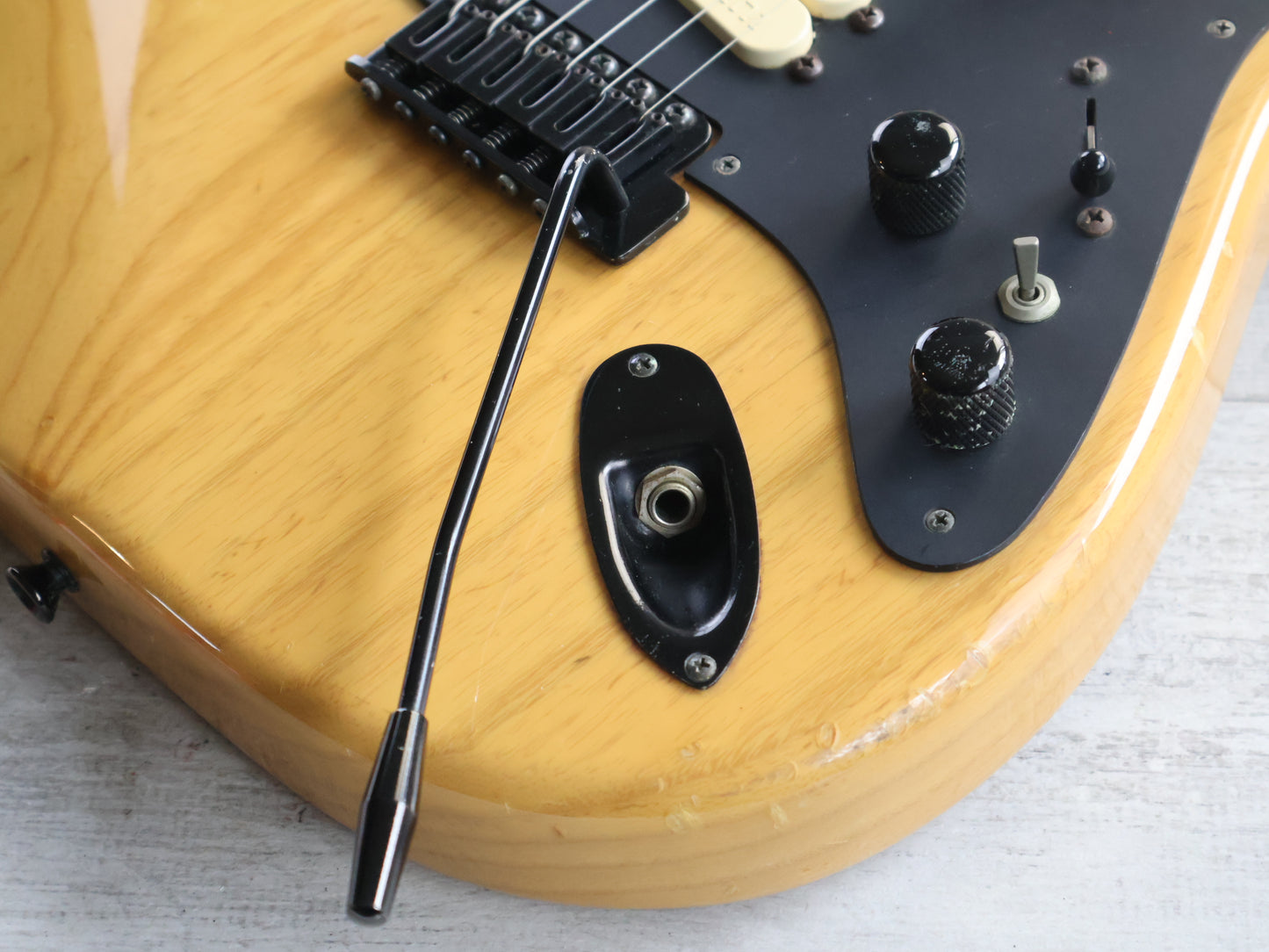 1980's Moon PGM Japan Custom Order ST-177 Bartolini HSS Stratocaster (Natural)