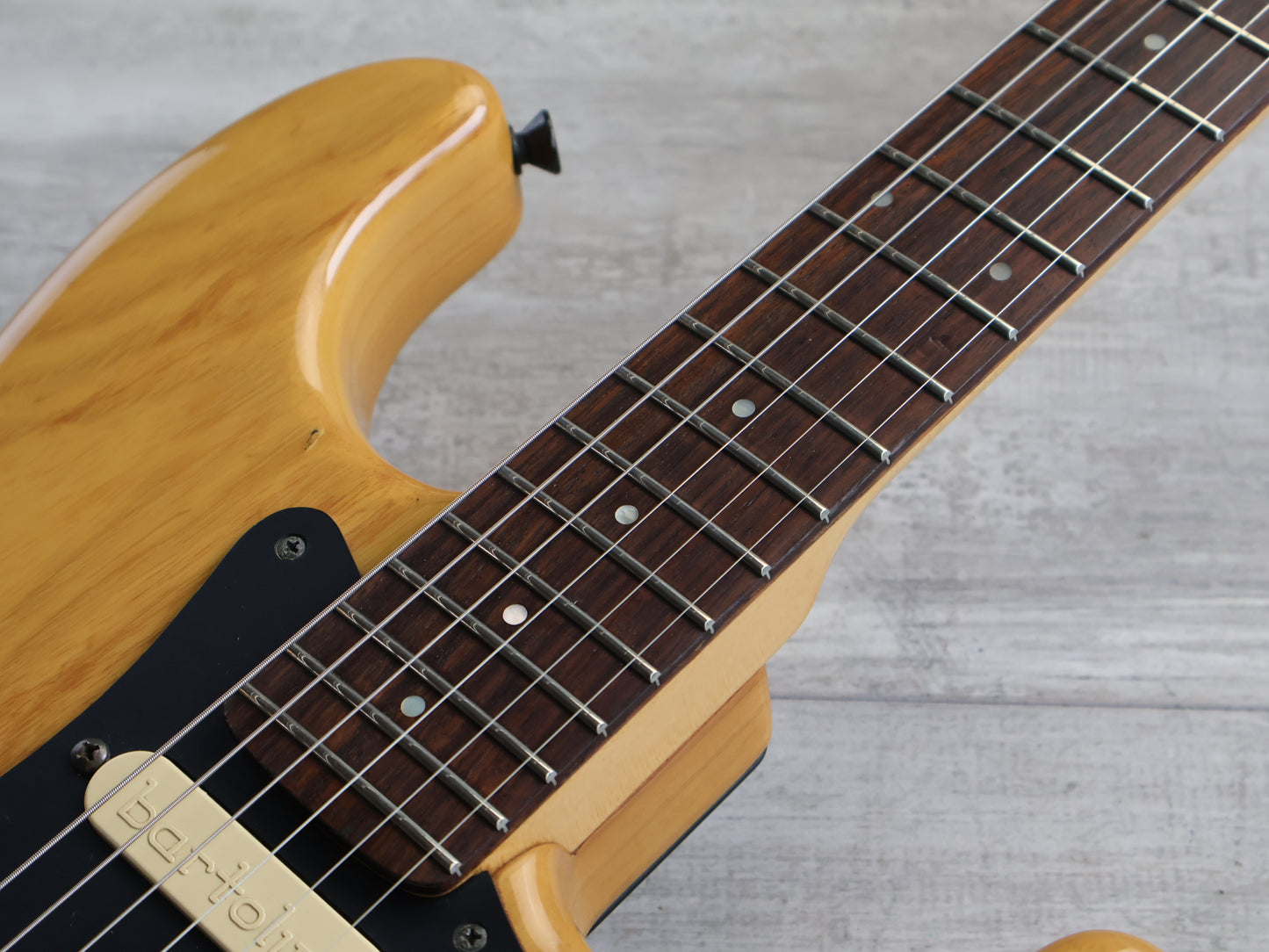 1980's Moon PGM Japan Custom Order ST-177 Bartolini HSS Stratocaster (Natural)