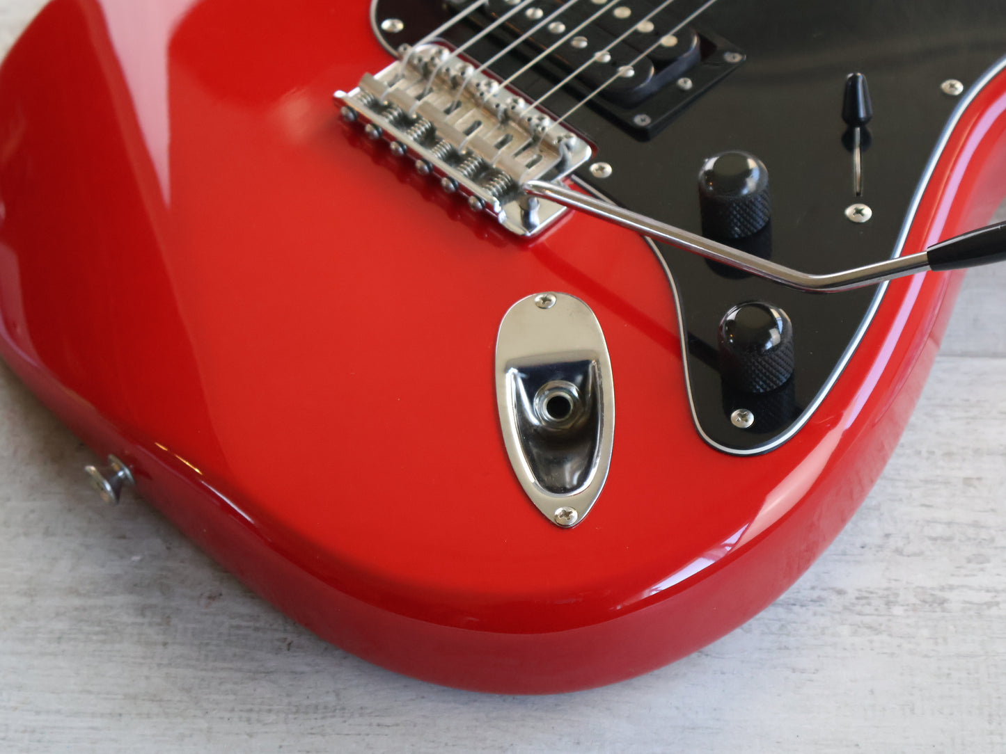 1985 Squier Japan Contemporary Series HSS Stratocaster (Torino Red)