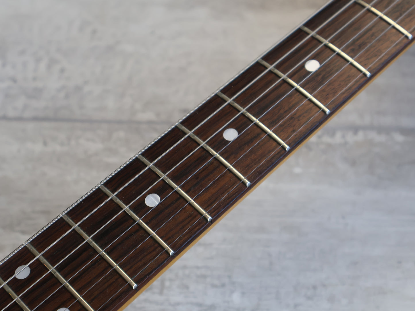 2004 Fender Japan JG66-80 '66 Reissue Jaguar (Sunburst)