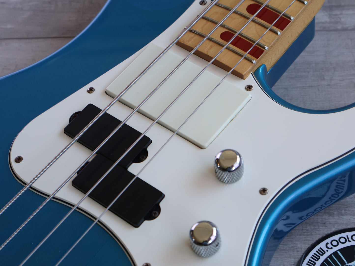 1990's Yamaha Attitude Special ATT SPL Bass (Metallic Blue)