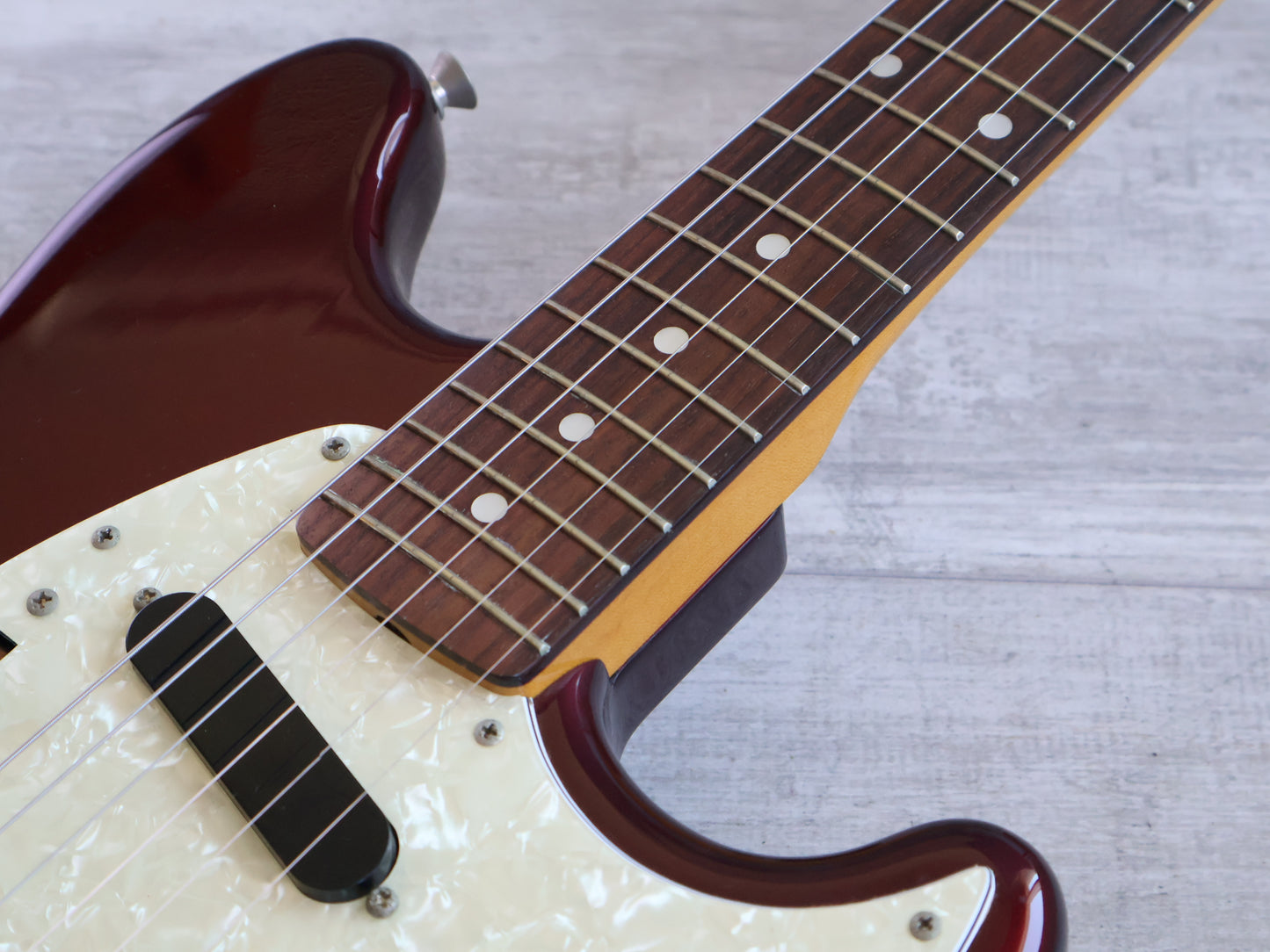 2006 Fender Japan MG73-85CO '73 Reissue Competition Mustang (Old Candy Apple Red)