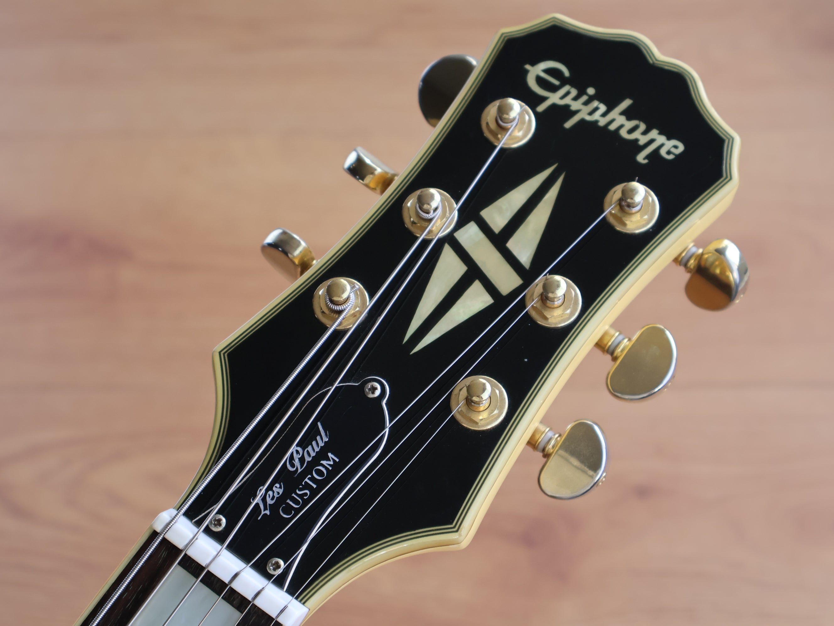 2010 Epiphone G-400 Custom Three-Pickup SG (Antique Ivory) – Cool