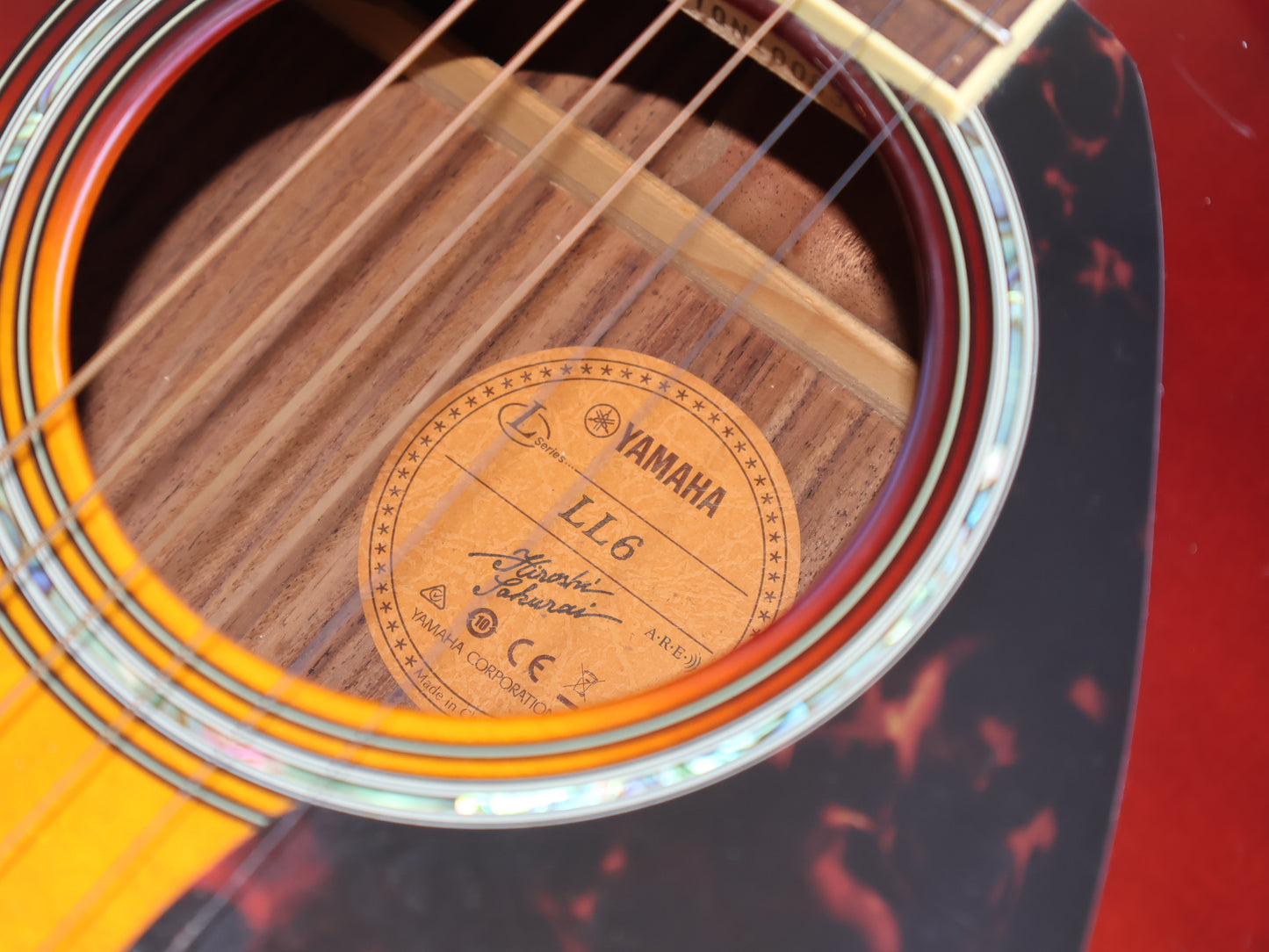 Yamaha LL6 ARE Solid Top Dreadnought Acoustic w/Pickup (Brown Sunburst)