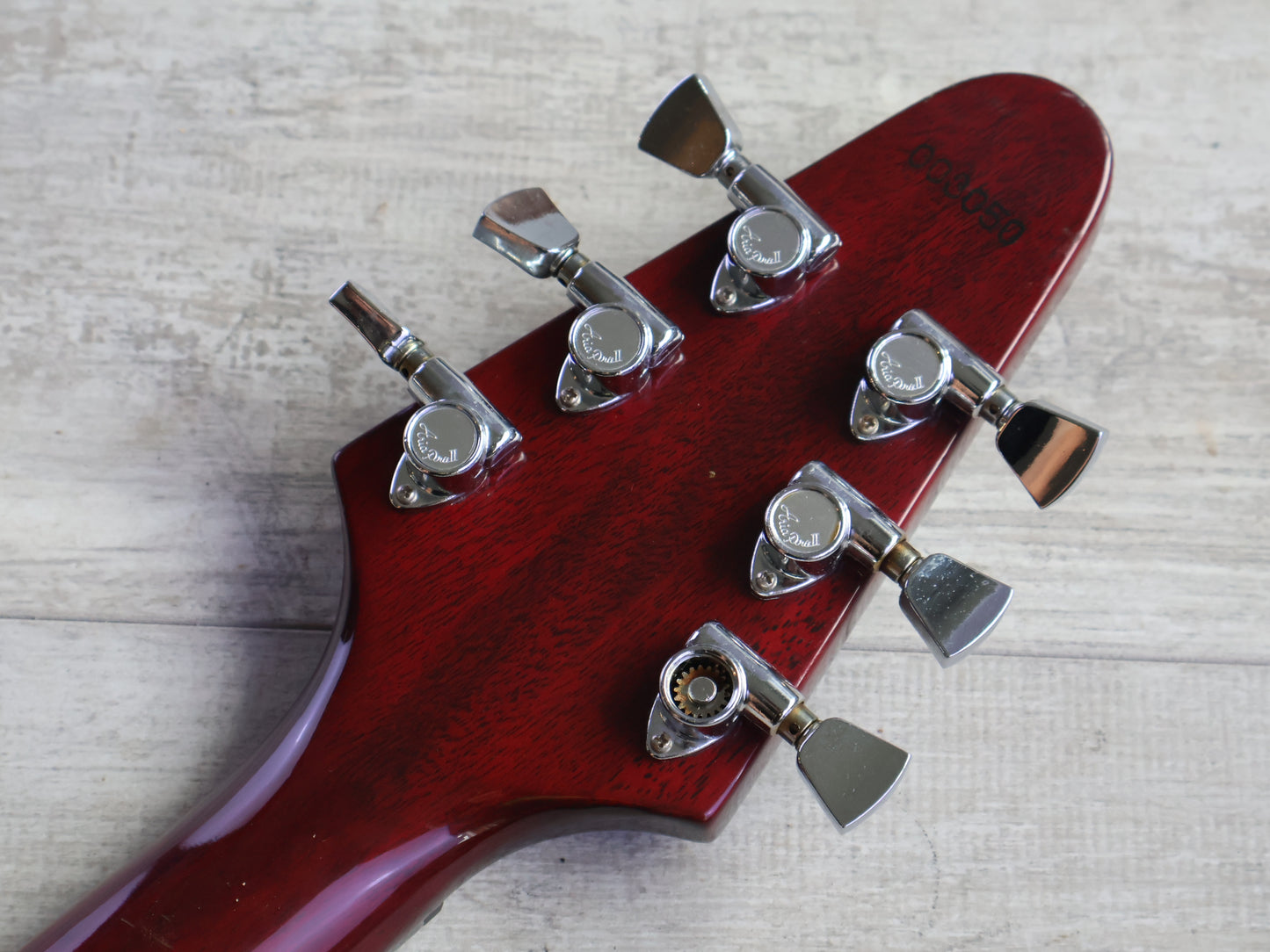 1980 Aria Pro II Japan FV-550 '67 Reissue Flying V (Cherry Red)