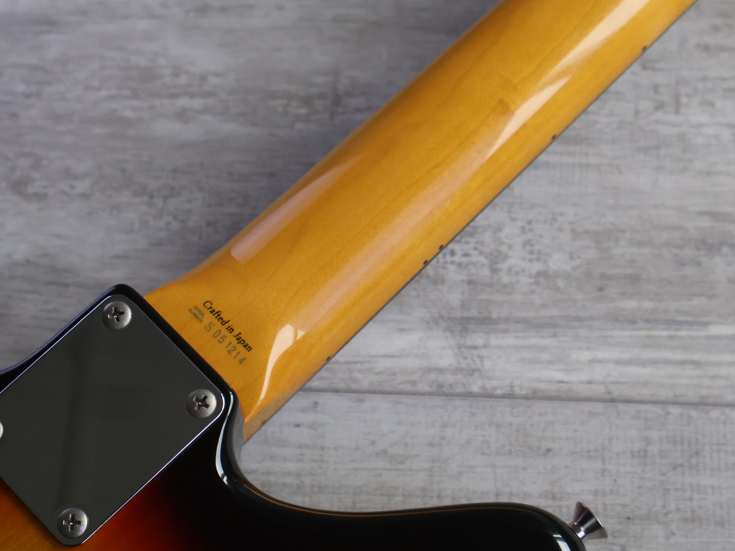 2006 Fender Japan JG66-93 '66 Reissue Jaguar (Sunburst)