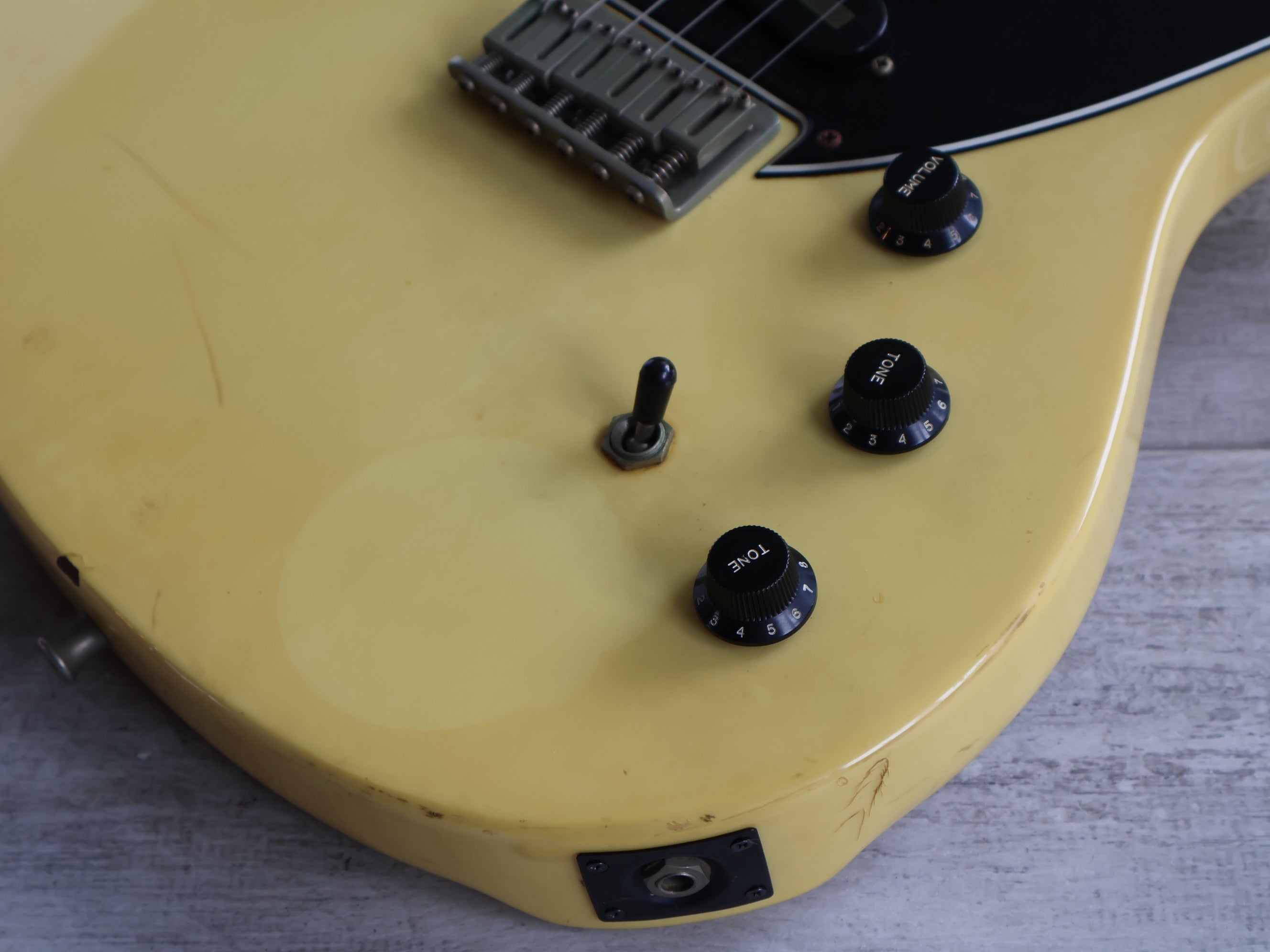 1981 Greco Japan BG-800 Boogie Offset (Vintage White) – Cool Old