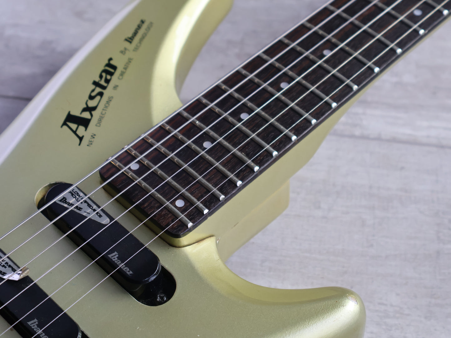 1986 Ibanez Japan AX75 Axstar Headless Guitar (Silver)