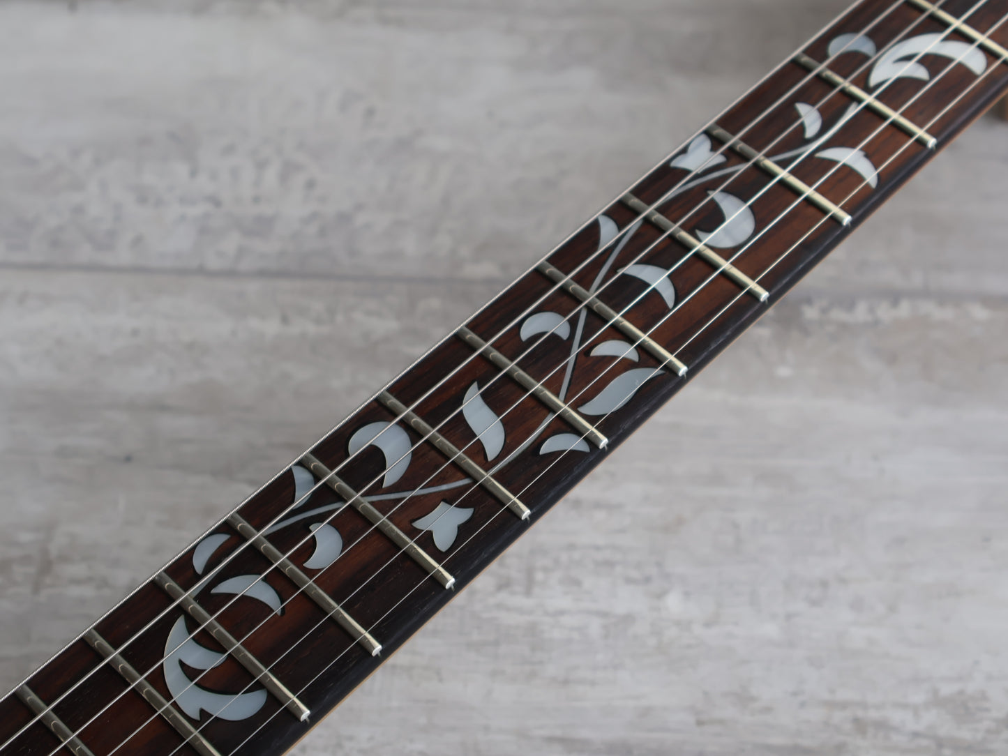 2005 Ibanez JEM 555 WH Steve Vai Jem Jr (White)