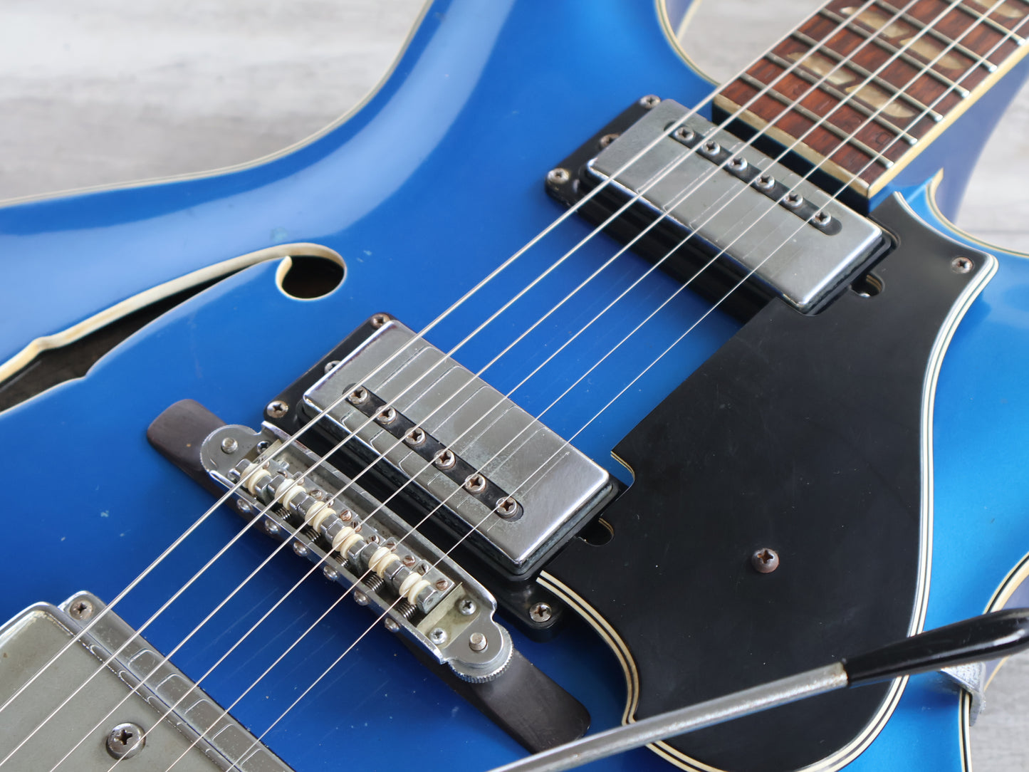 1972 Yamaha Japan SA-50B Hollowbody w/Tremolo (Pearl Marine)