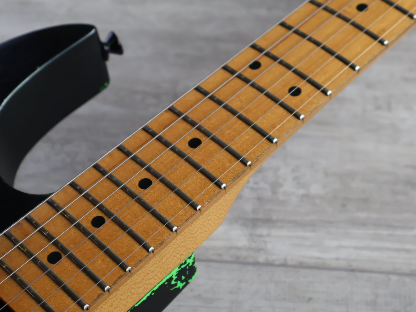 1988 BC Rich Japan GS-MR853 NJ Series Gunslinger (Black/Day Glow Green)