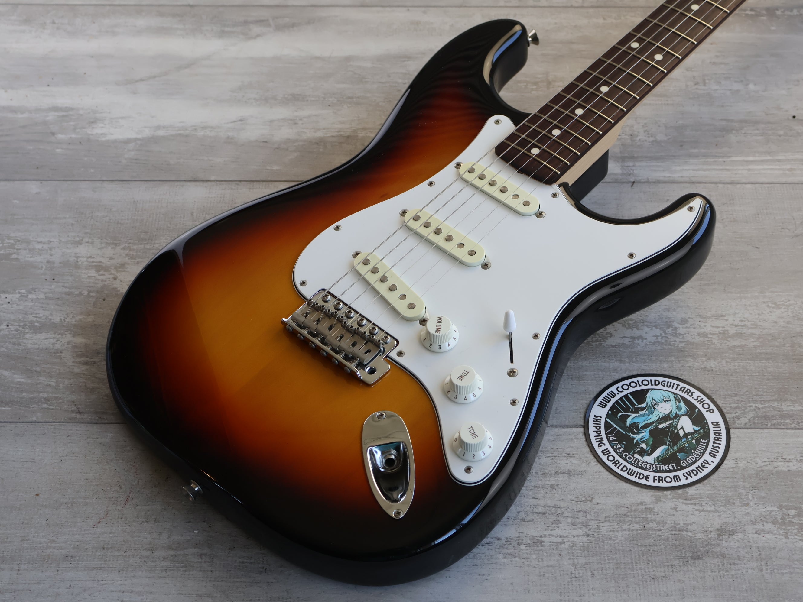 Fender Japan Stratocaster 2014年製　ストラト 2014 Fender Japan ST-STD Stratocaster Standard (Sunburst) – Cool