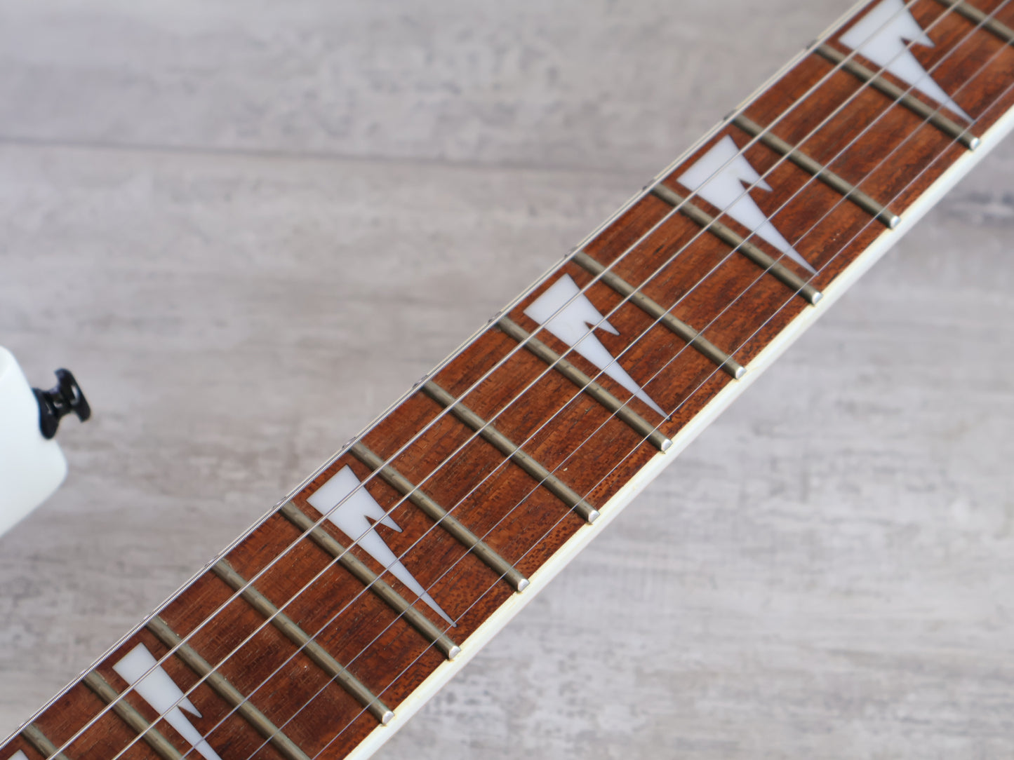 2019 Ibanez RG350DX HSH Superstrat (White)