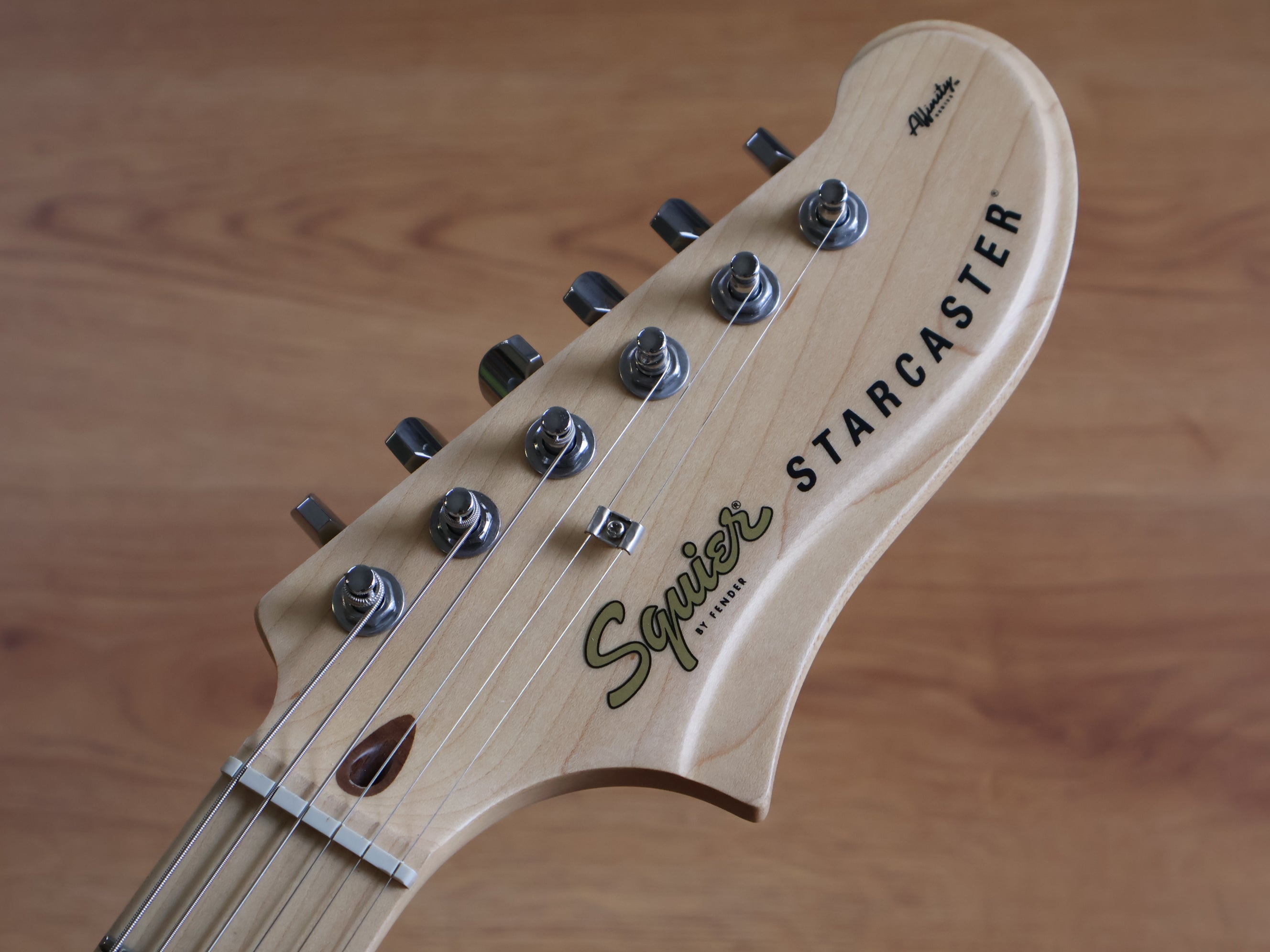 Squier Affinity Starcaster (Olympic White) – Cool Old Guitars