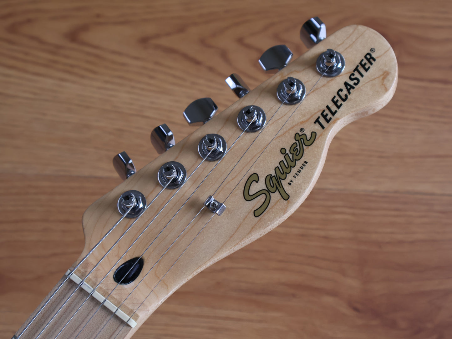 Squier Affinity Series Telecaster Deluxe (Maple/Black)