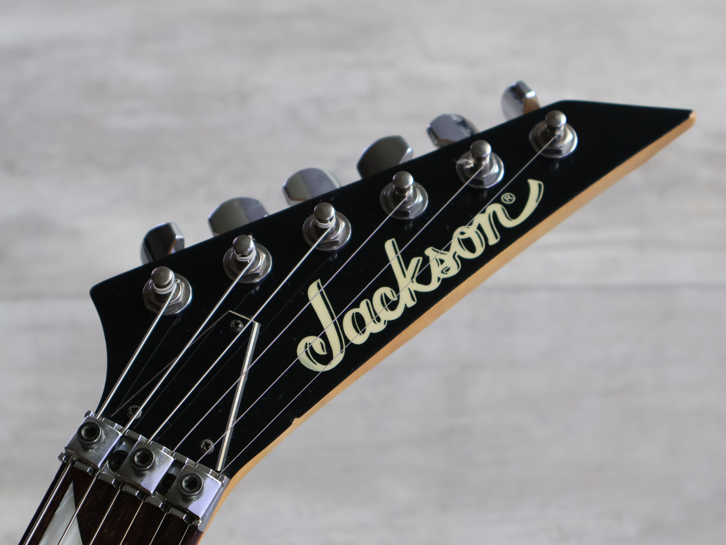 Jackson JS32T JS Series Rhoads Flying V (Olive Green)