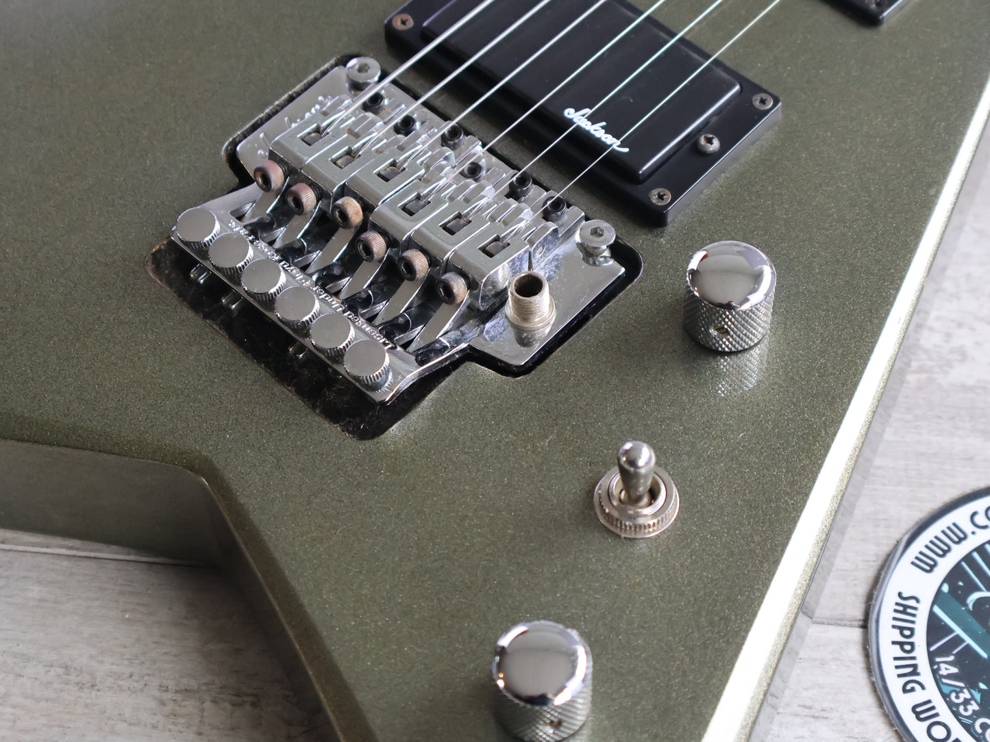 Jackson JS32T JS Series Rhoads Flying V (Olive Green)