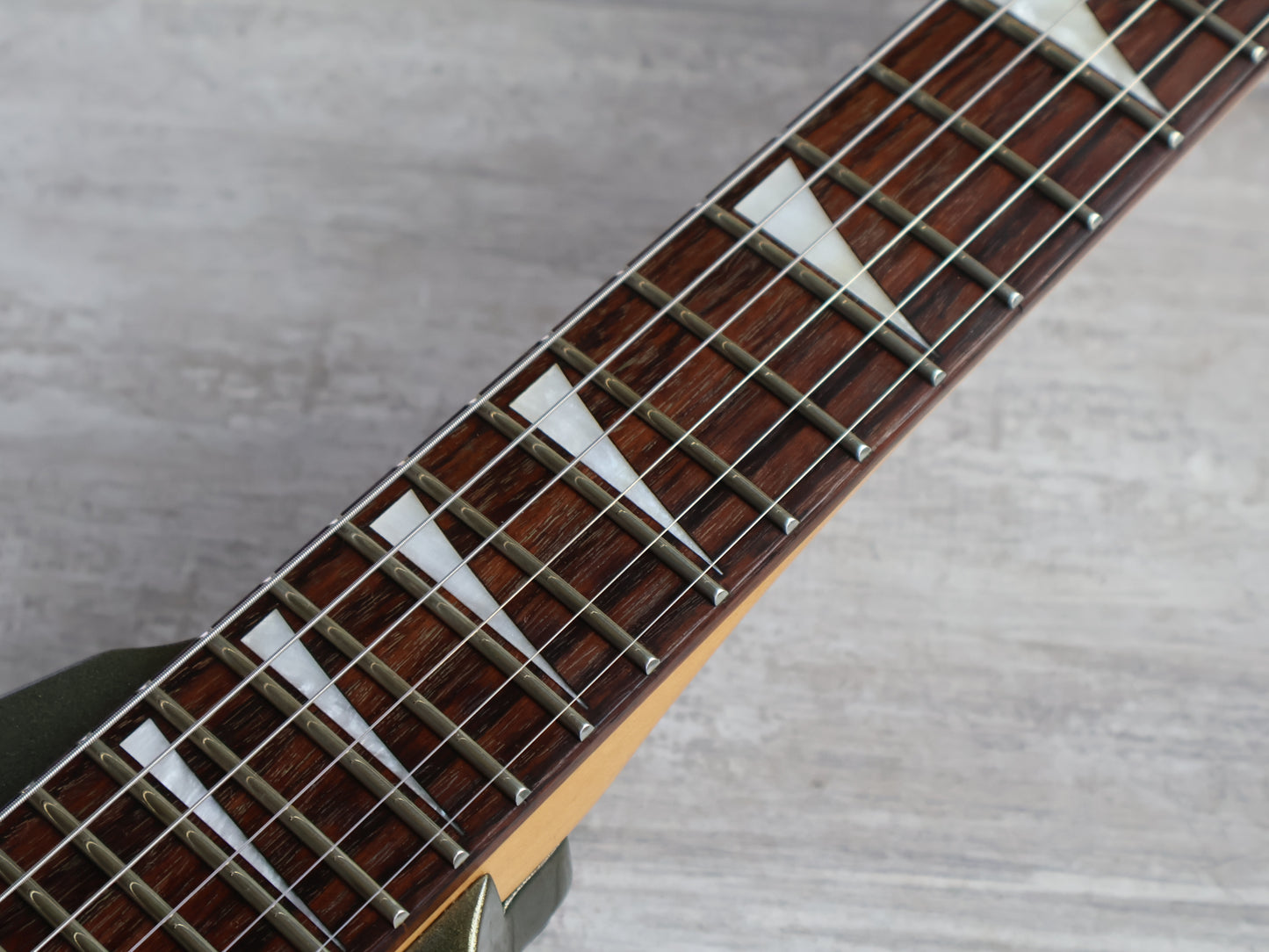 Jackson JS32T JS Series Rhoads Flying V (Olive Green)