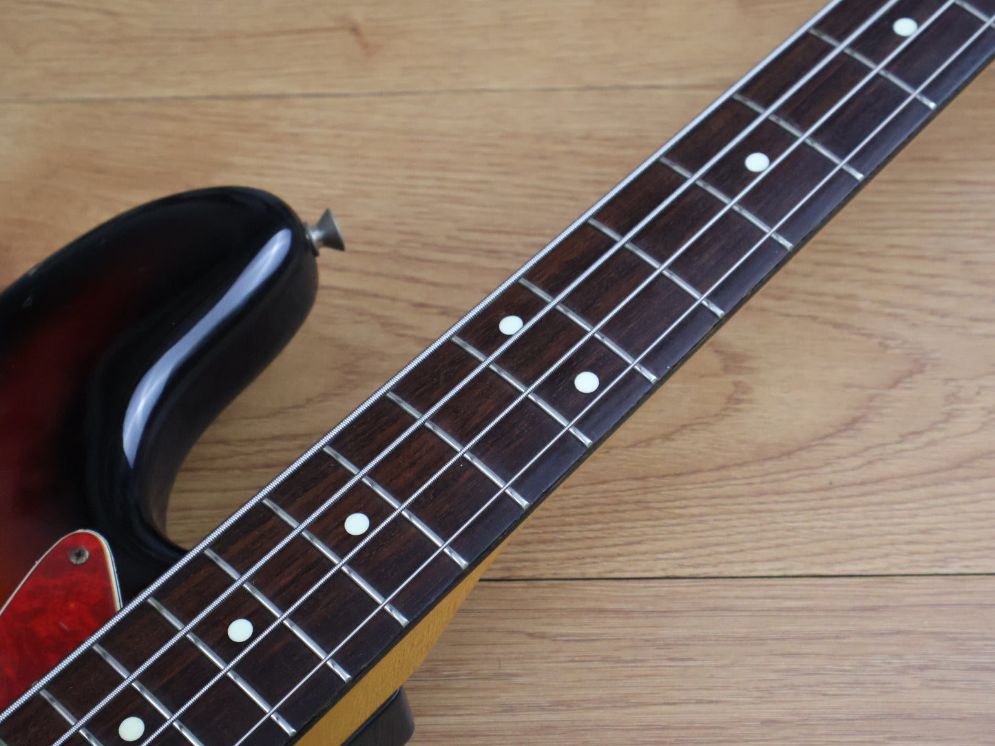 1993 Fender Japan JB62 '62 Reissue Jazz Bass (Sunburst)