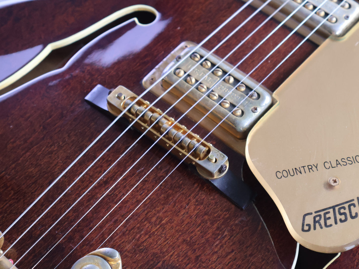 1990 Gretsch Japan 6122 Country Classic II Hollowbody (Walnut)