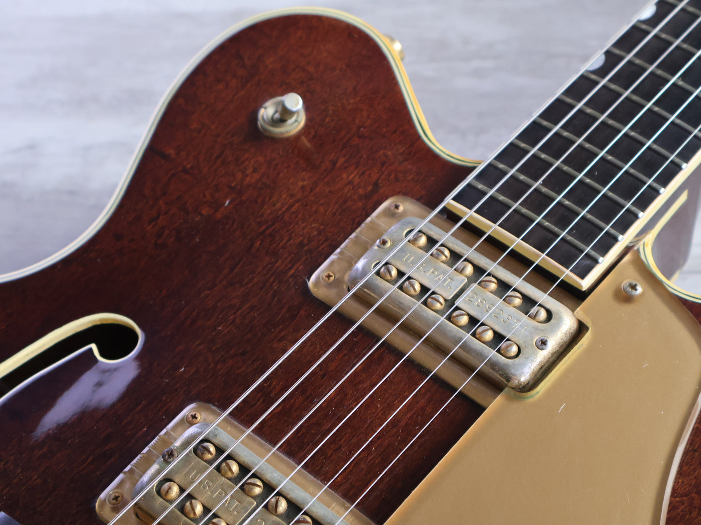 1990 Gretsch Japan 6122 Country Classic II Hollowbody (Walnut)