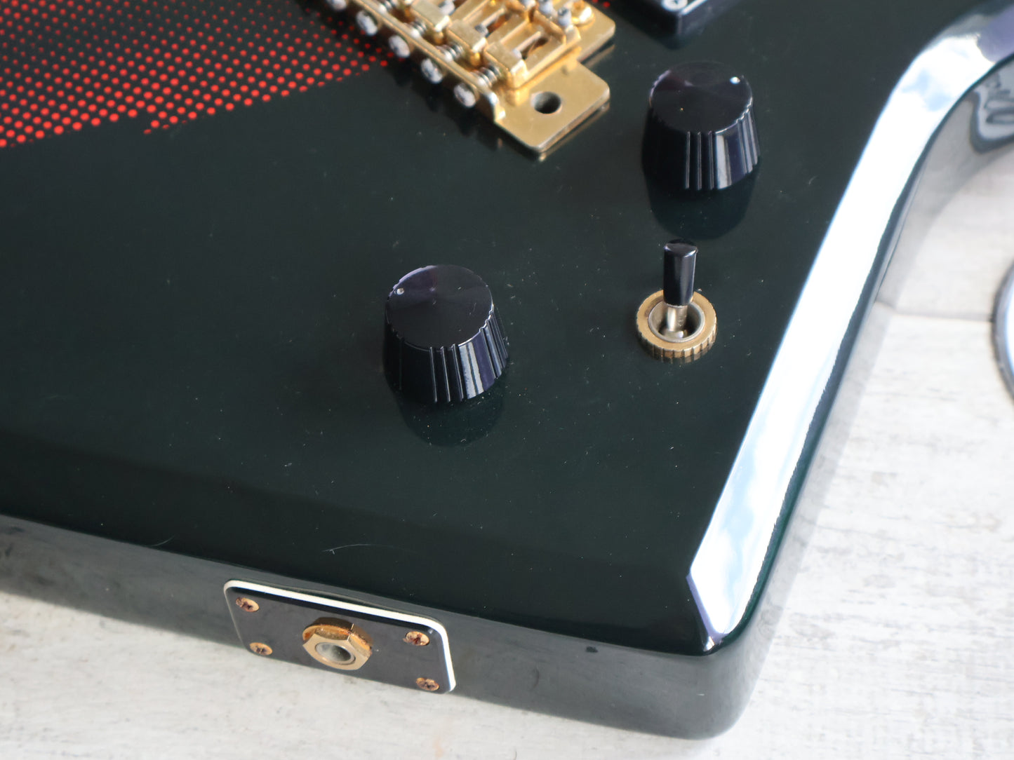 1983 Aria Pro II Japan ZZ Deluxe Explorer (Black/Red)