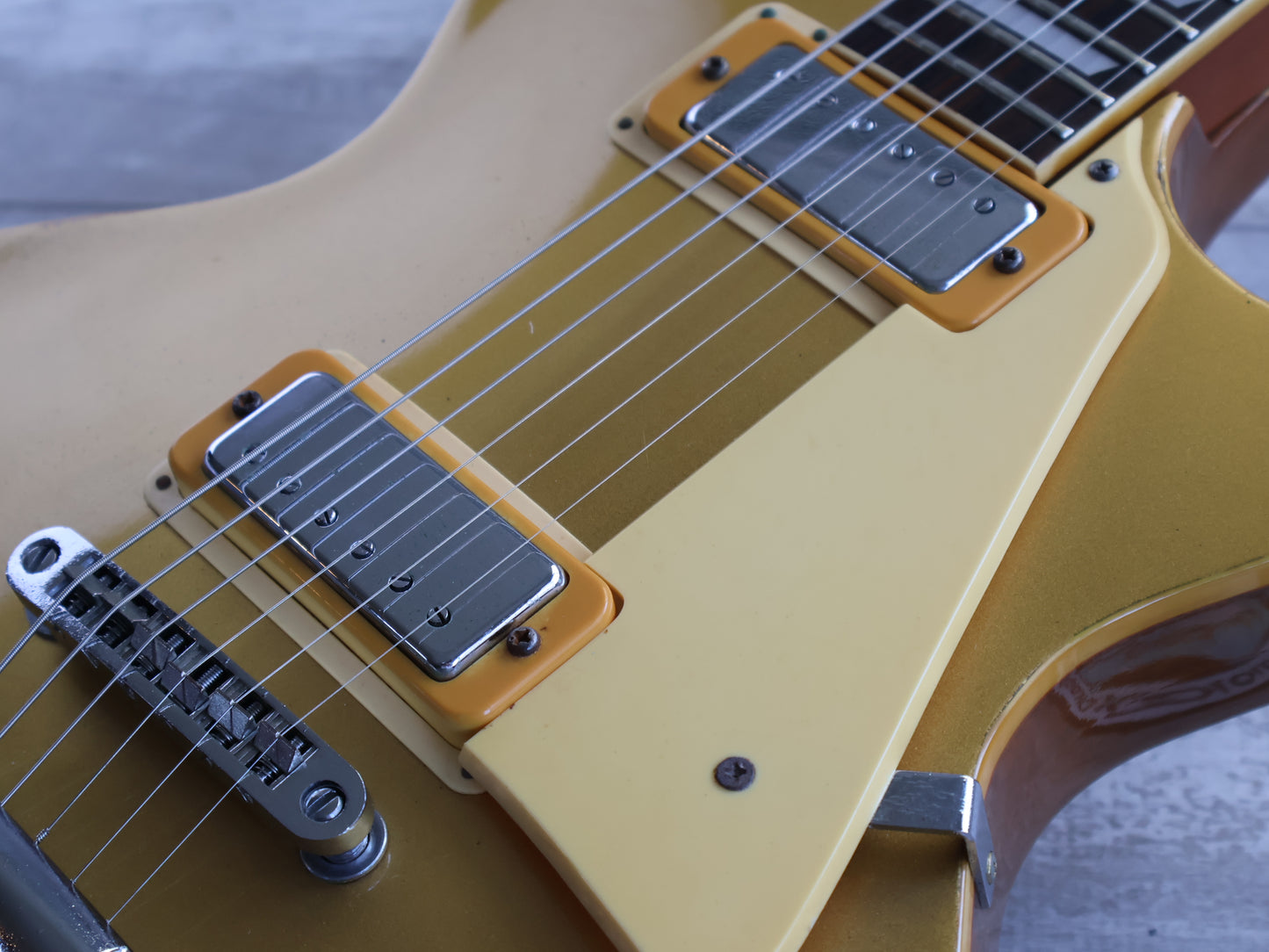1976 Greco Japan EG-550GS Les Paul Deluxe (Goldtop)