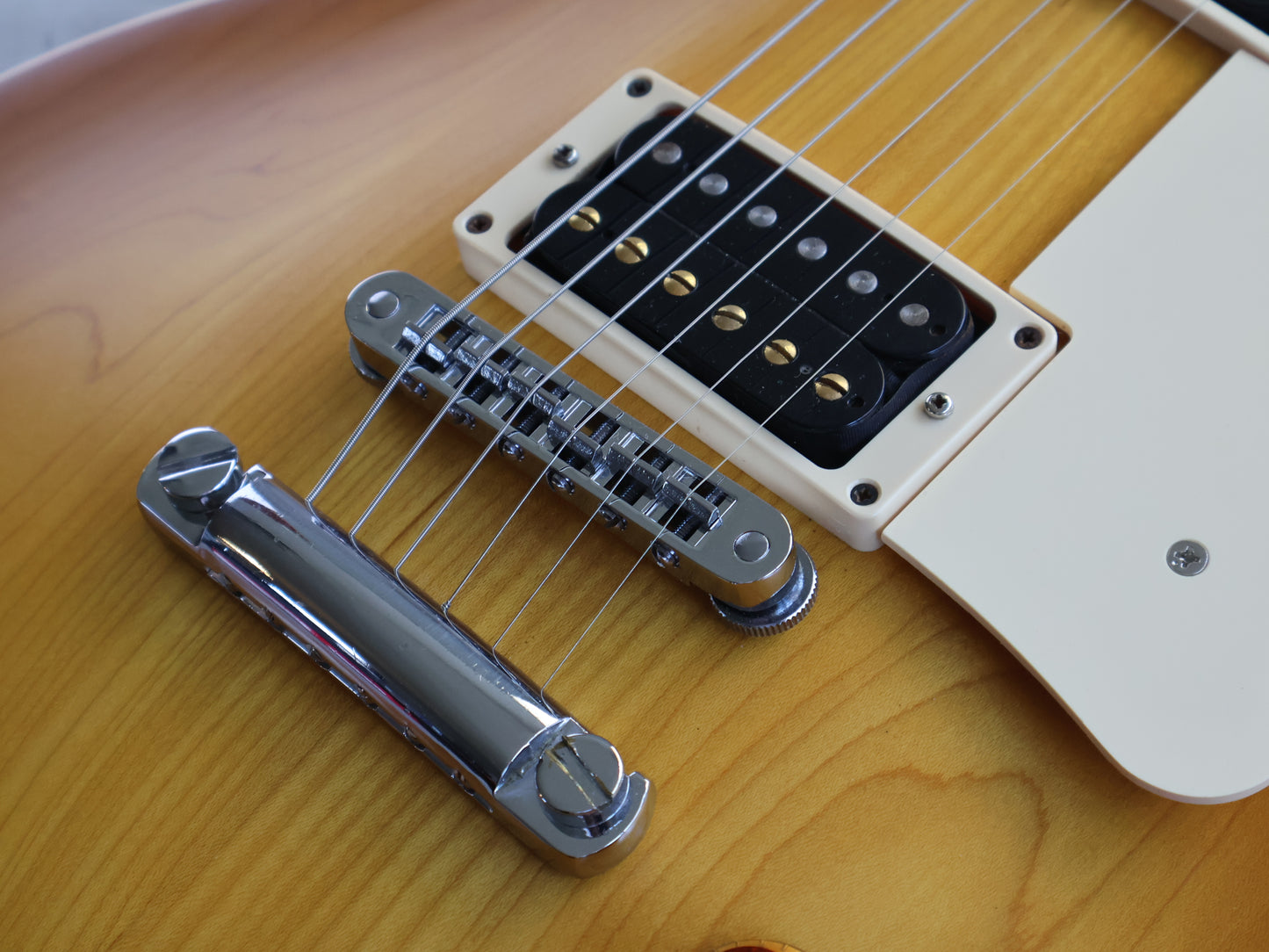 2012 Gibson USA Les Paul Standard (Honey Burst)