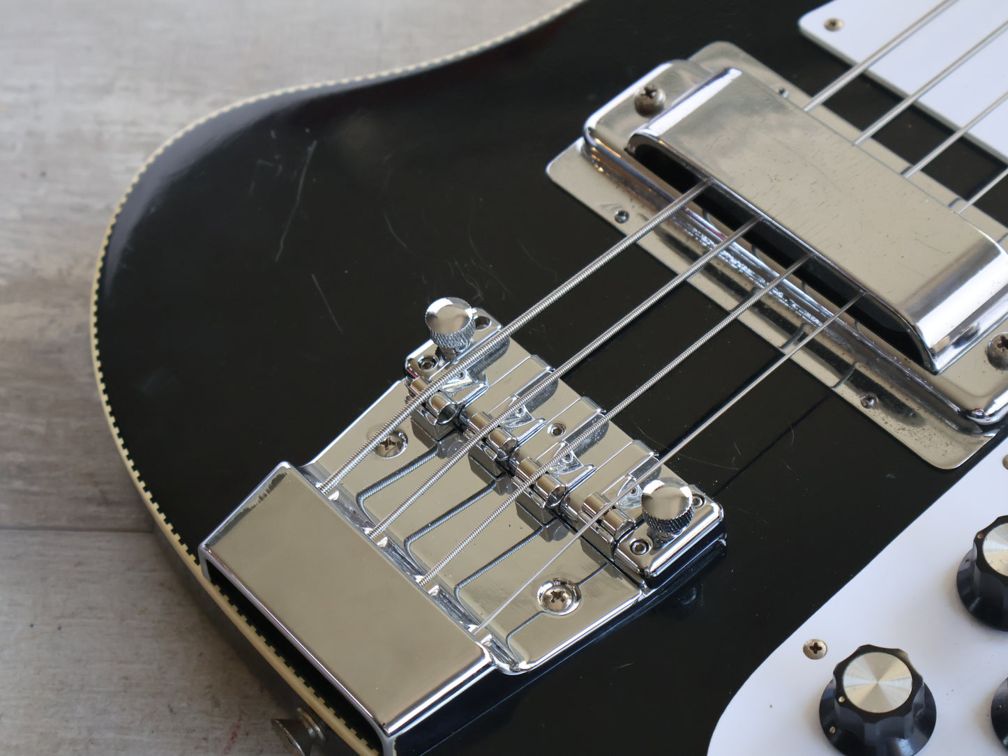 1975 Heerby Japan  EB-580 "4003" Bass (Black)