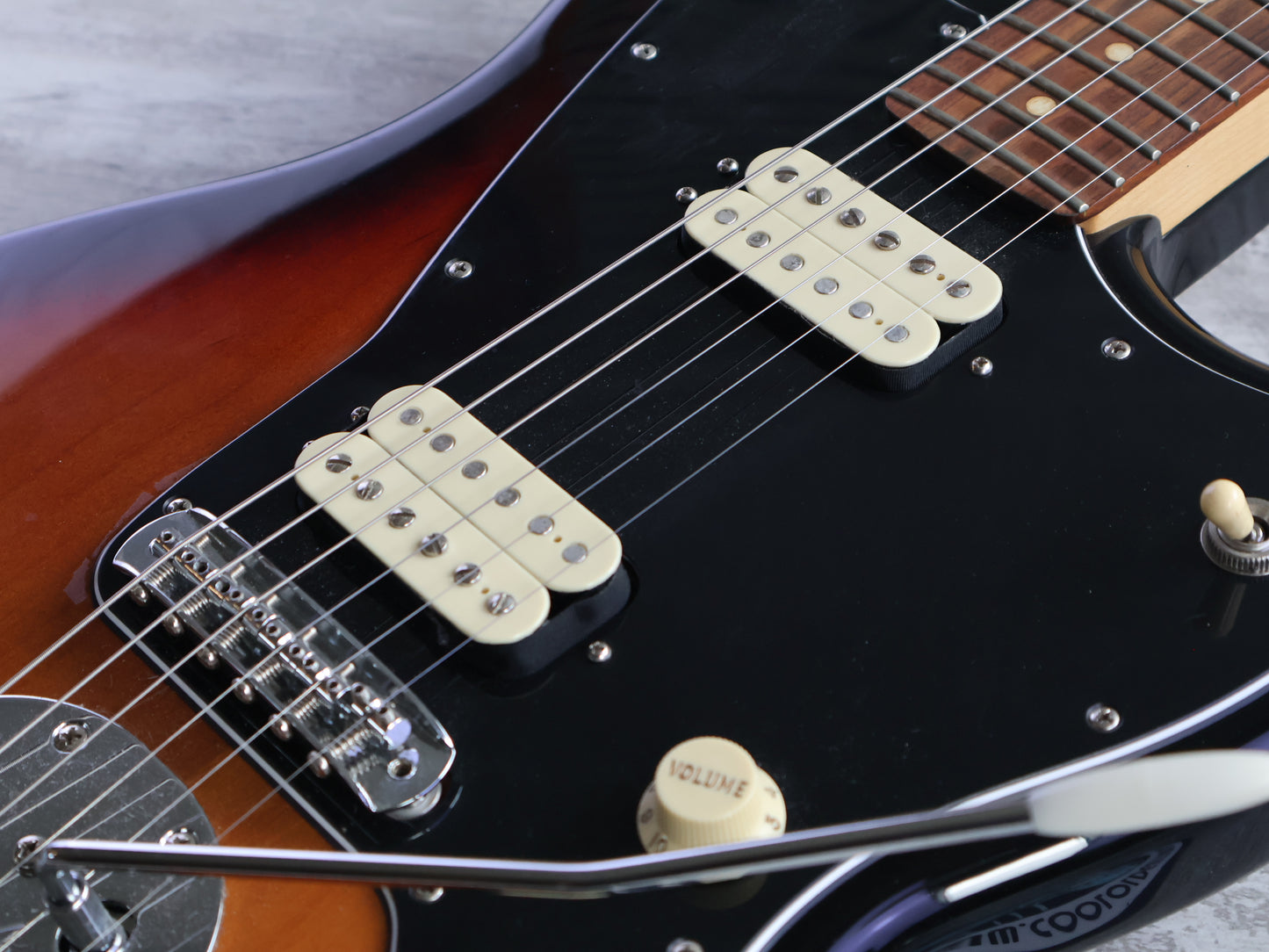 2021 Fender Player Jazzmaster HH (3-Color Sunburst)