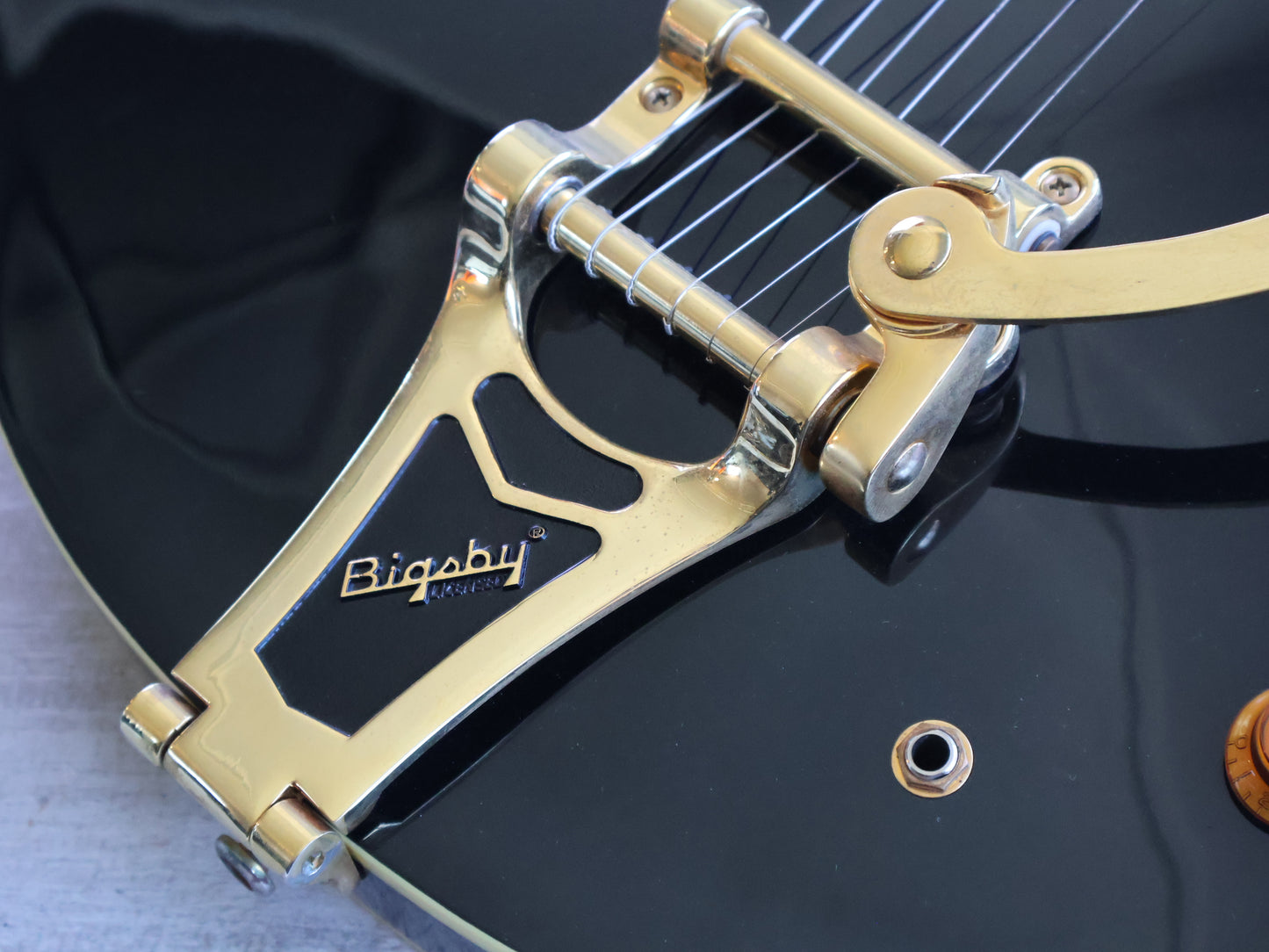 2006 Epiphone Limited Edition Custom Shop Dot w/Bigsby (Black & Gold)