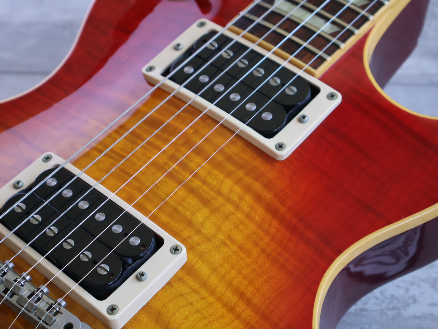 1996 Gibson USA Les Paul Classic Premium Plus (Heritage Cherry Sunburst)