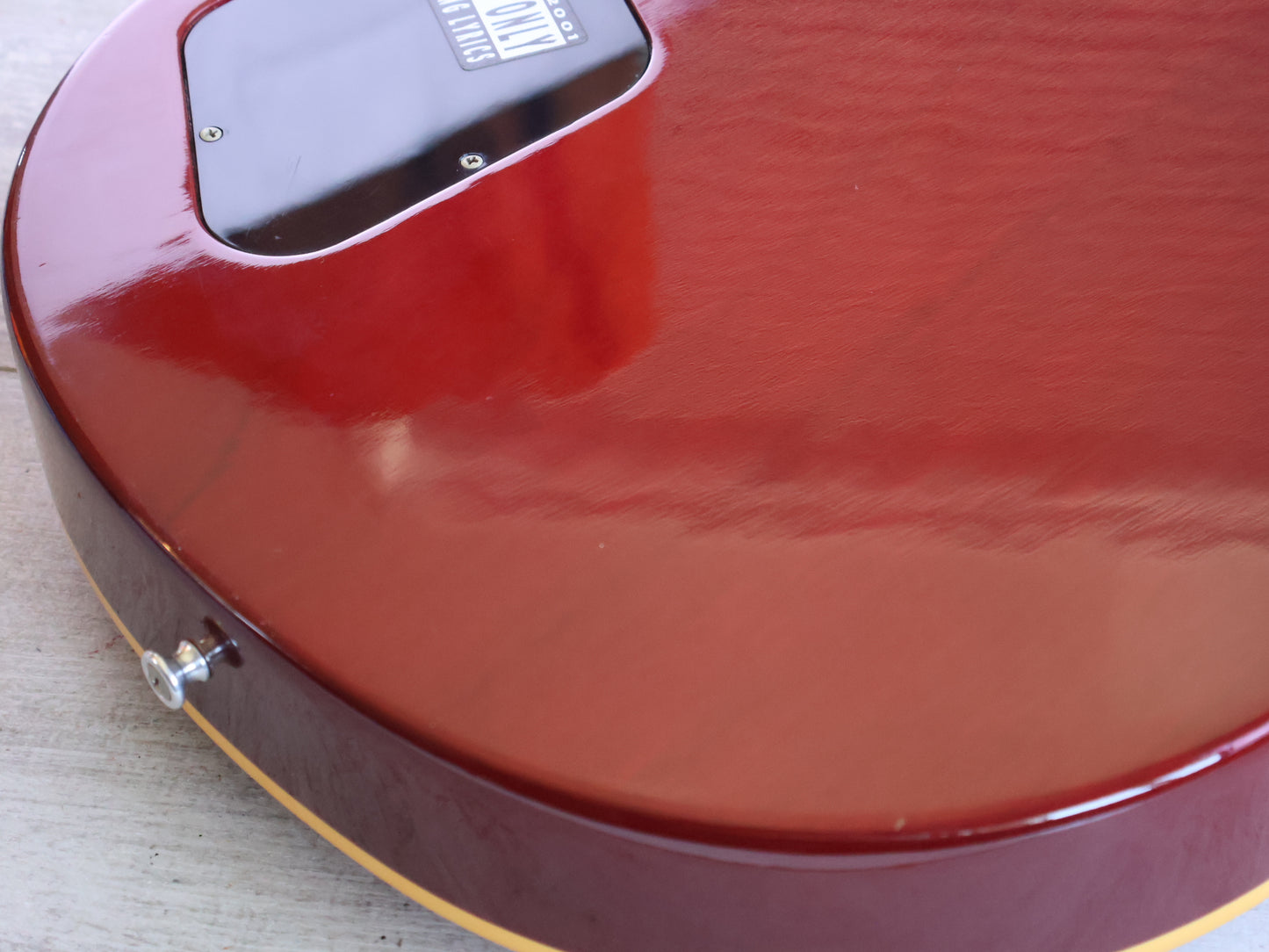 1996 Gibson USA Les Paul Classic Premium Plus (Heritage Cherry Sunburst)